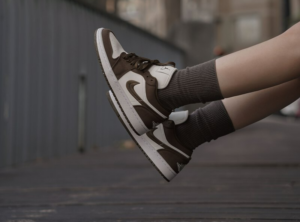 Giay Nike Air Jordan 1 Low SE 'Light Olive' DV0426-301