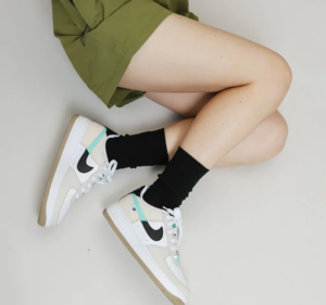 Giay Nike Air Force 1 GS 'Spliced Swoosh' DX6062-101