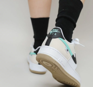 Giay Nike Air Force 1 GS 'Spliced Swoosh' DX6062-101