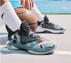 Giay Anta UFO 4 'Camo Carbon Grey' 812311107-5