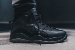 Alternative view of Giày Nike OVO x Air Jordan 10 Retro 'Black' 819955-030