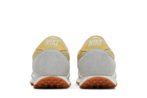 Giay Nike Daybreak 'Summit White Saturn Gold' CK2351-109