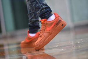Alternative view of Giày Nike Air Force One Low Gore-Tex Burnt Orange CK2630-800