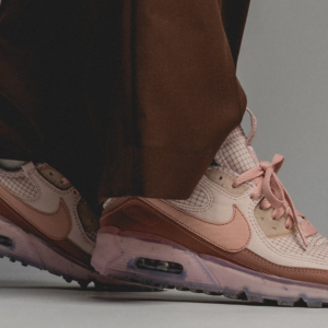 Alternative view of Giày Nike Air Max 90 Terrascape 'Pink Oxford' DH5073-600