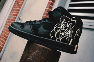 Giay Nike SB Dunk High FAUST 'Black Gold' DH7755-001