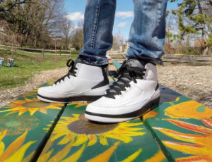 Alternative view of Giày Nike Air Jordan 2 Retro 'Wing It' 834272-103