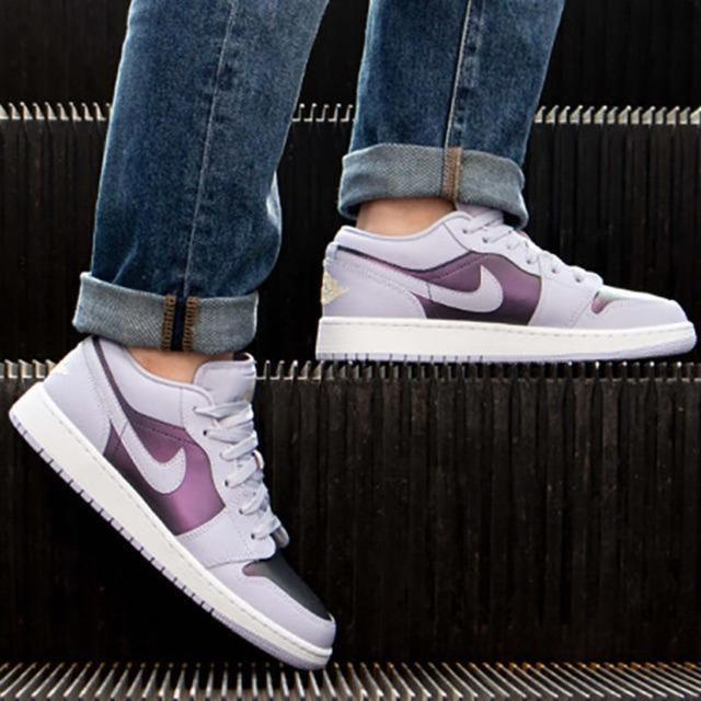 Giày Nike Air Jordan 1 Low 'Oxygen Purple' 554723-505