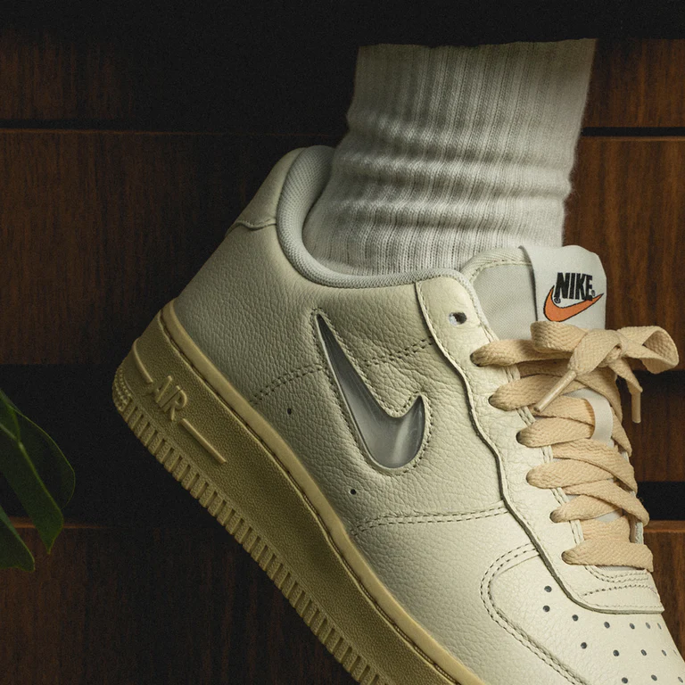 Nike Air Force 1 Low Coconut Milk DO9456-100 Release