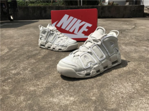 NIKE AIR MORE UPTEMPO ライトボーン　921948-001 Giày Nike Air More Uptempo 'Light Bone' 921948-001
