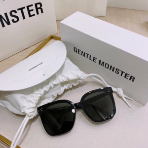 Alternative view of Kính Gentle Monster Her 01