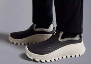 Giay Moncler Acqua Boots 'Black White' H209B4D00030M2347P09