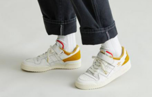 Alternative view of Giày Adidas Forum 84 Low 'Cream White Victory Gold' GZ8961