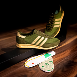 Alternative view of Giày Adidas Moss Side 'Dust Green' GZ0484