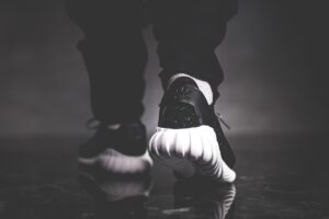 Alternative view of Giày Adidas Tubular Doom Sock 'Black White' CQ0940
