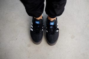 Giay Adidas Sambarose 'Black White Gum' B28156