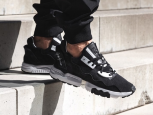 Alternative view of Giày Adidas Y-3 ZX Torsion 'Black' EF2624