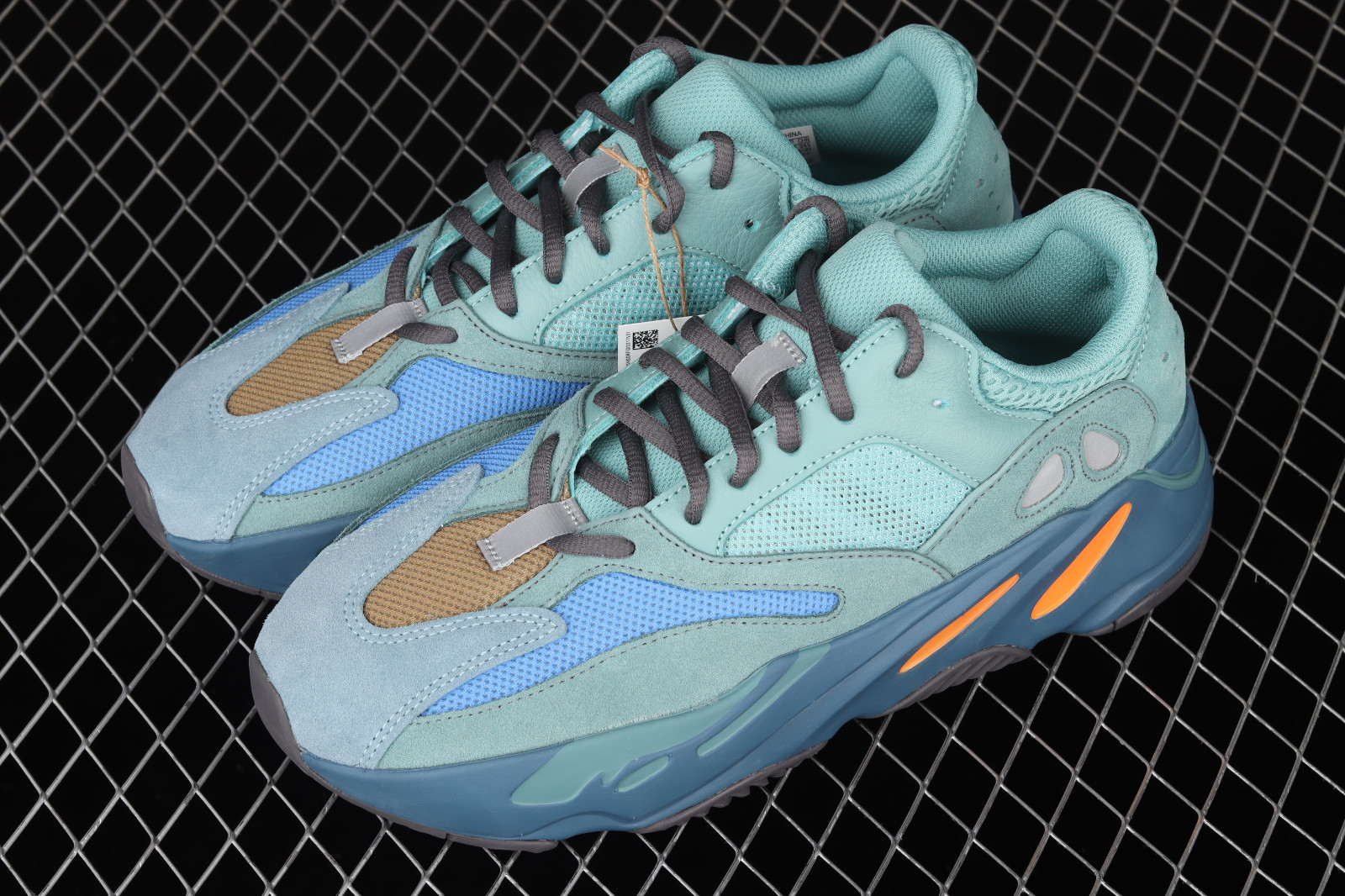Giày Adidas Yeezy Boost 700 'Faded Azure' GZ2002 - Ảnh 3