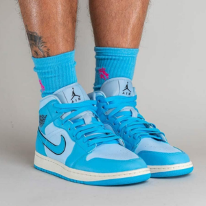 Giay Nike Air Jordan 1 Mid SE 'Ice Blue' DV1302-400