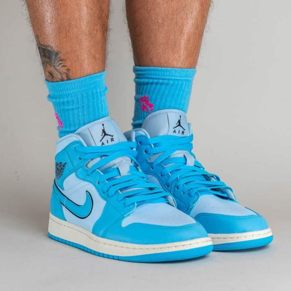 Giày Nike Air Jordan 1 Mid SE 'Ice Blue' DV1302-400 - Hình ảnh 2