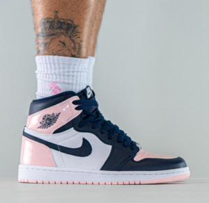 Giay Nike Air Jordan 1 Retro High OG SE 'Bubble Gum' DD9335-641