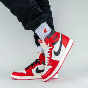 Giay Nike Air Jordan 1 Retro High OG 'Chicago Lost and Found' FD1437-612