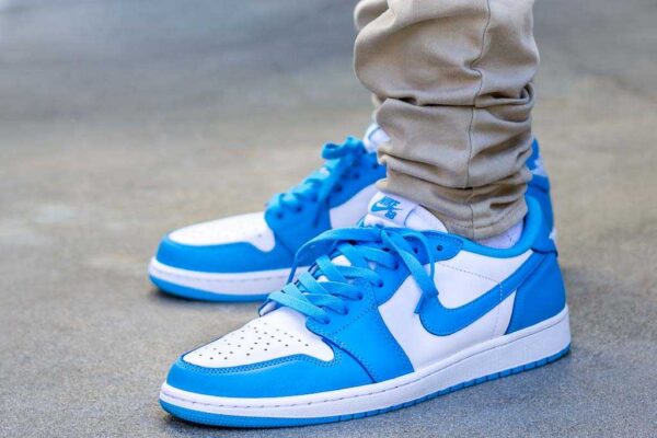 Giày Nike Eric Koston x Air Jordan 1 Low SB 'Powder Blue' CJ7891-401 - Hình ảnh 4