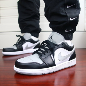 Alternative view of Giày Nike Air Jordan 1 Low 'Shadow' 553558-039