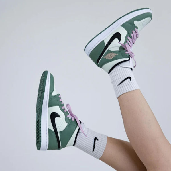 Giày Nike Wmns Air Jordan 1 Mid SE 'Dutch Green' CZ0774-300 - Hình ảnh 4