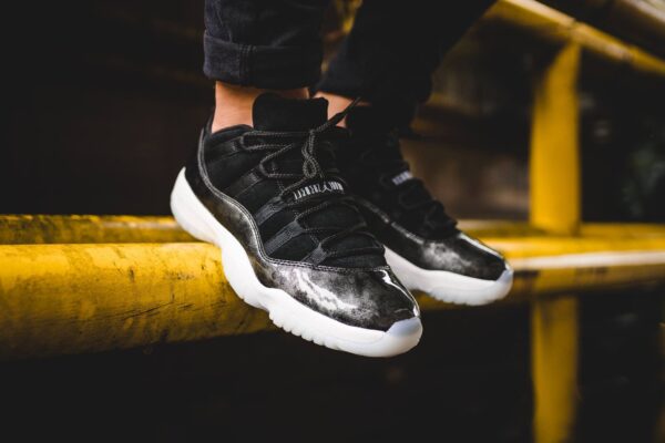 Giày Nike Air Jordan 11 Retro Low 'Barons' 528895-010 - Hình ảnh 6