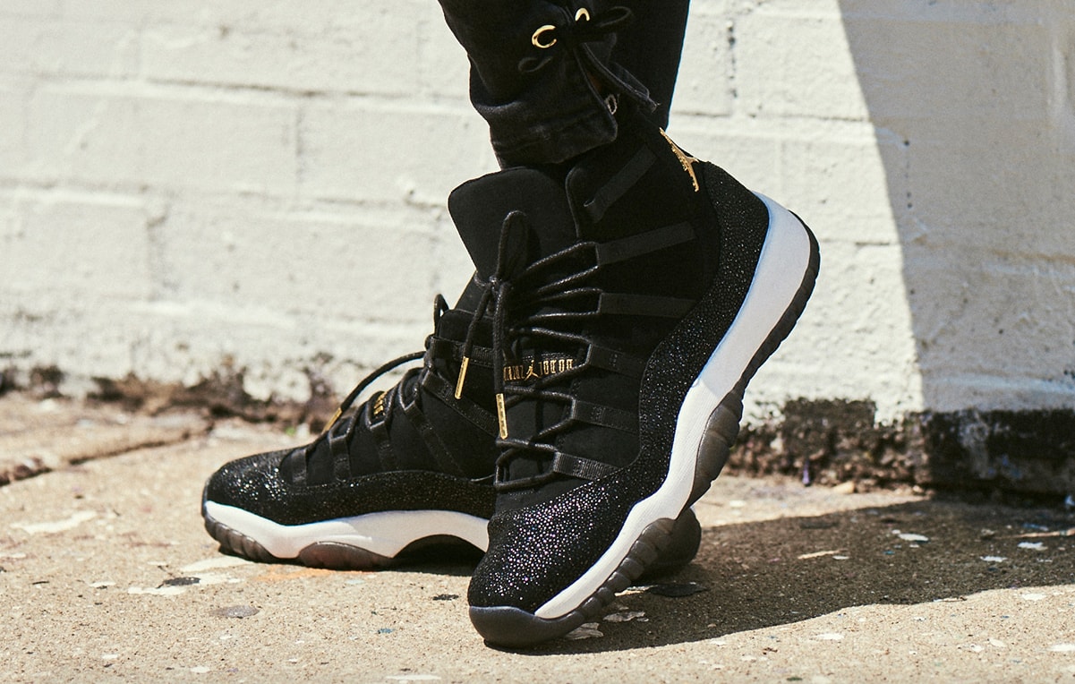 Air jordan 11 hot sale gs black stingray