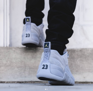 Alternative view of Giày Nike Air Jordan 12 Retro Low GS 'Wolf Grey' 308305-002