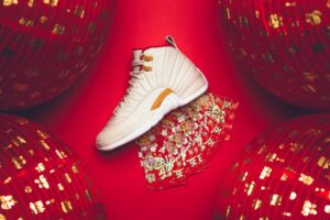Alternative view of Giày Nike Air Jordan 12 'Chinese New Year' 881428-142