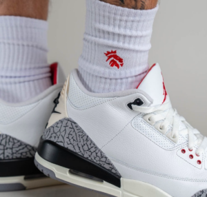 Giay Nike Air Jordan 3 Retro 'White Cement Reimagined' DN3707-100
