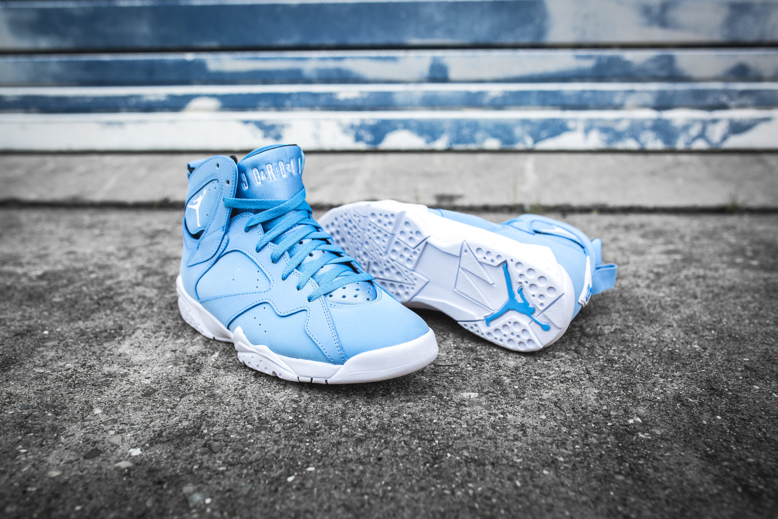 Pantone 7s outlet