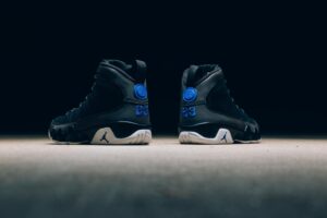 Alternative view of Giày Nike Air Jordan 9 Retro 'Racer Blue' CT8019-024
