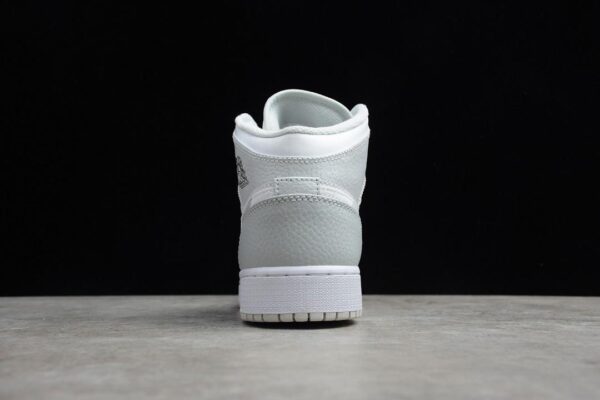 Giày Nike Air Jordan 1 Mid SE GS 'Swoosh Logo Grey Camo' DD3235-100 - Hình ảnh 8