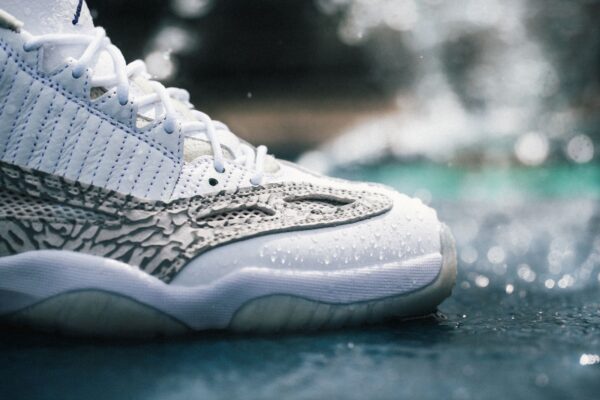 Giày Nike Air Jordan 11 Retro Low Heiress Pure Platinum 897331-100 - Hình ảnh 4