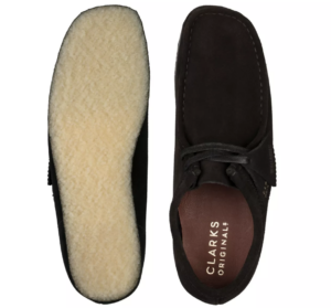 Giay Clarks Wallabee 'Black Suede' 261-55522