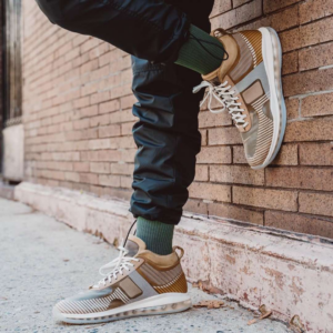 Alternative view of Giày Nike John Elliott x LeBron Icon QS 'Parachute Beige' AQ0114-200