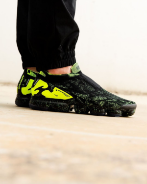 Alternative view of Giày Nike Air VaporMax Moc 2 'Acronym Black' AQ0996-007