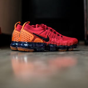 Alternative view of Giày Nike Air VaporMax 2 Flyknit 'Red Orbit' AR5406-600