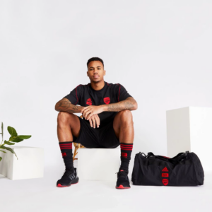 Alternative view of Giày Adidas 424 x Arsenal FC x UltraBoost 21 'Black Scarlet' GV9716