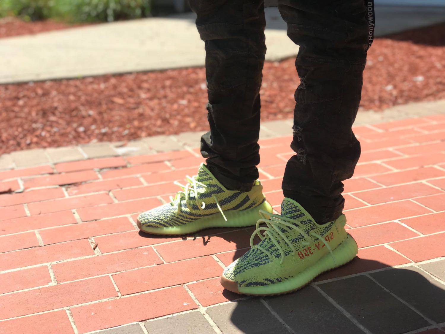 Frozen yellow deals yeezy 380