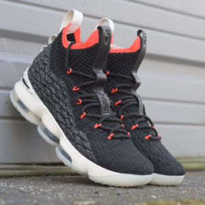 Alternative view of Giày Nike LeBron 15 'Bright Crimson' AQ2363-002