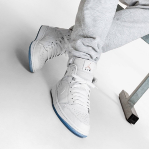 Alternative view of Giày Nike Wmns Air Jordan 1 Mid 'Unité Totale' CI9100-100