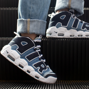 Alternative view of Giày Nike Air More Uptempo BG 'Denim' 415082-404