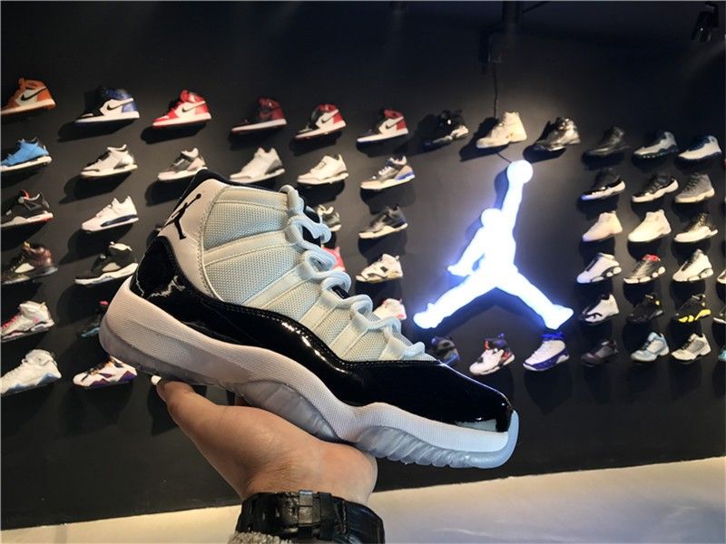 Giày Nike Air Jordan 11 Retro 'Concord' 2011 378037-107 - Authentic-Shoes