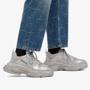 Alternative view of Giày Balenciaga Triple S Sneaker 'Silver Metallic' 536737-W2FS2-8100
