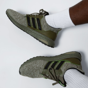 Alternative view of Giày Adidas Star Wars x UltraBoost DNA 'Yoda' FY3496