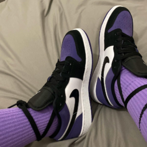 Alternative view of Giày Nike Air Jordan 1 Low GS 'Court Purple' 553560-500